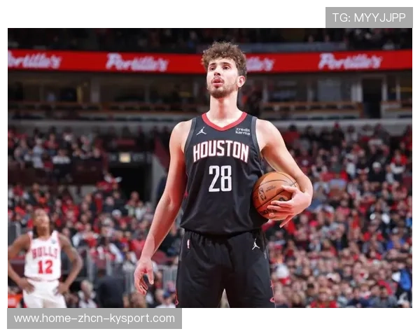 休斯敦火箭禁区强攻，阿尔佩伦申京低位得分